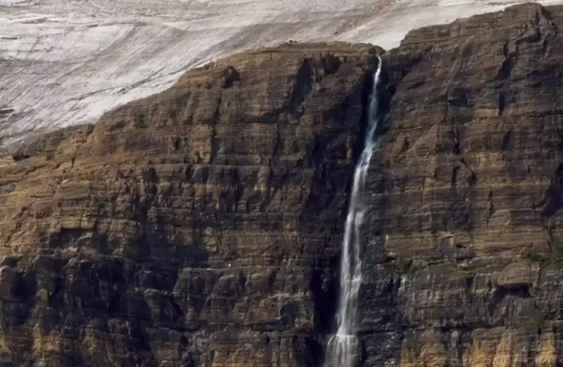世界上最高的瀑布-天使瀑布979米