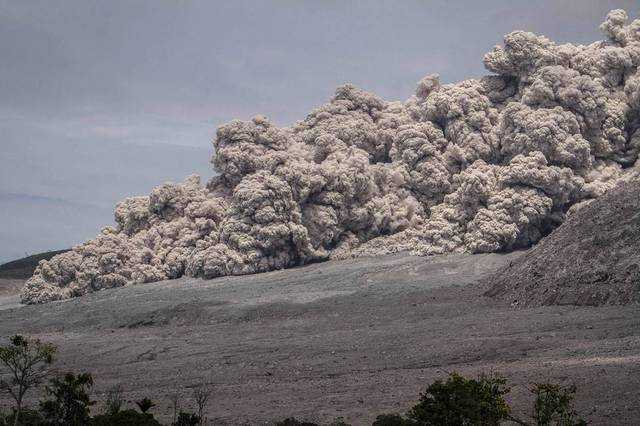 2天内汤加火山连续喷发八次，火山可怕吗？敬畏火山，但无须恐慌