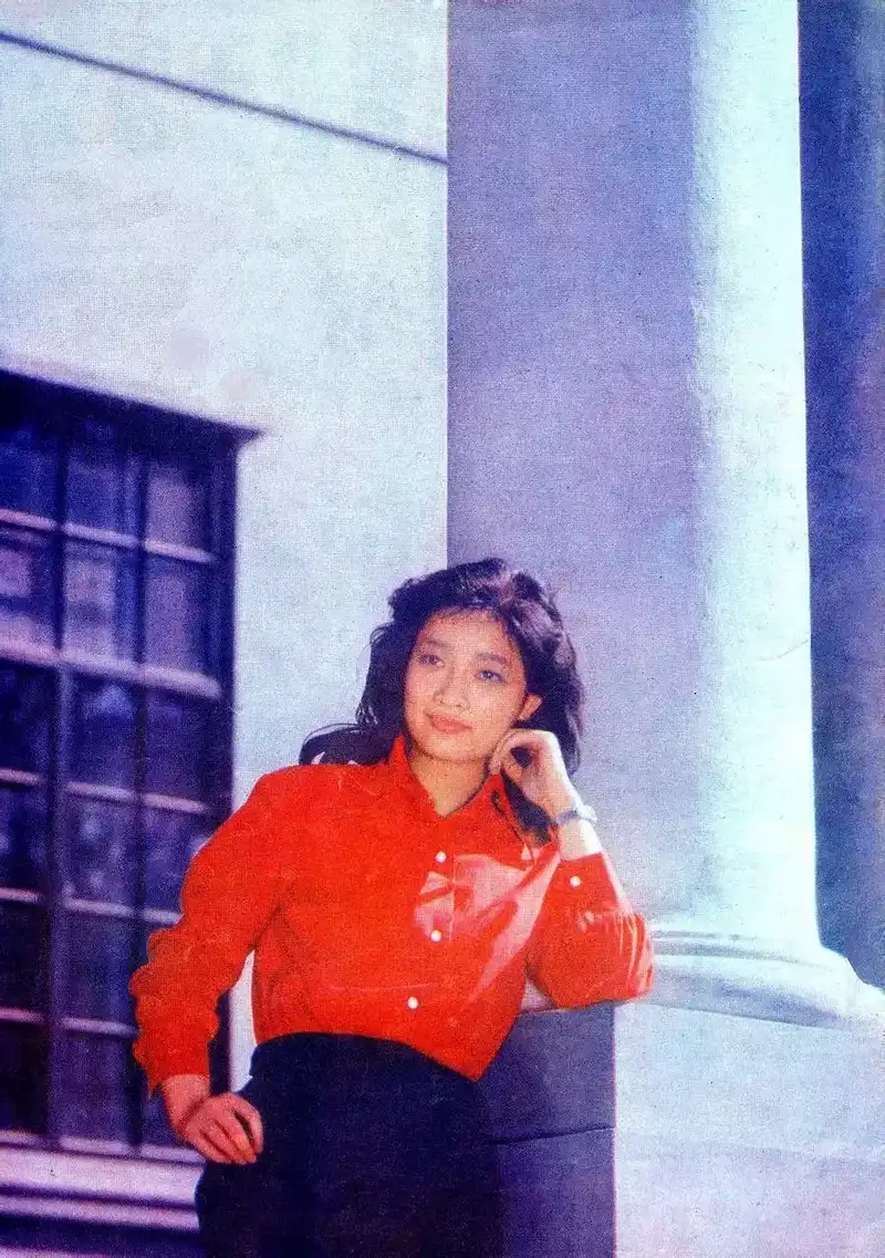 老照片：1980年代女影星张闽