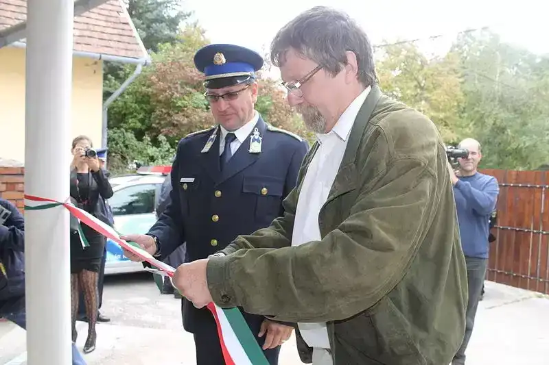 涨姿势：匈牙利警察警衔标识