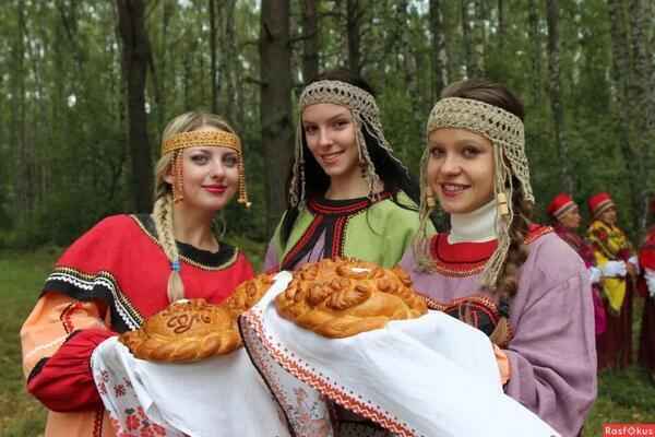 俄罗斯的风俗习惯：最让中国游客吃惊的俄罗斯风俗习惯