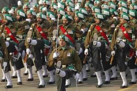锡克军人的头巾和廓尔喀军团的弯刀，印度军队的中的两支特点鲜明的精英部队