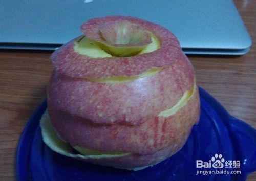 削苹果不断皮的方法？