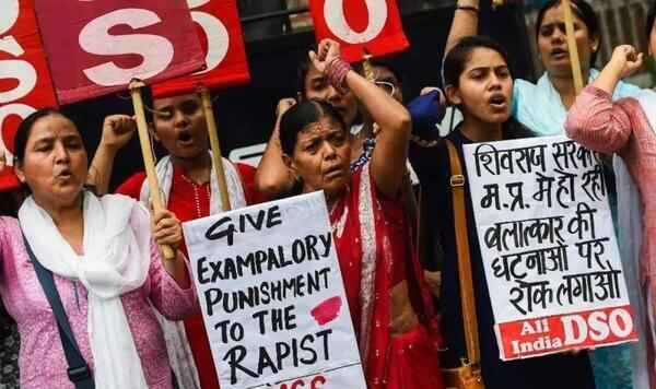 “如果一名女性被强奸，有自尊的话都会去死”印度各路野鸡政客，素质低得简直可怕...