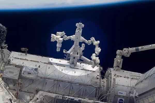 中国空间站机械臂和加拿大2号机械臂差距有多大？