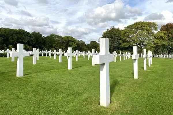 英国 · 剑桥美军纪念公墓