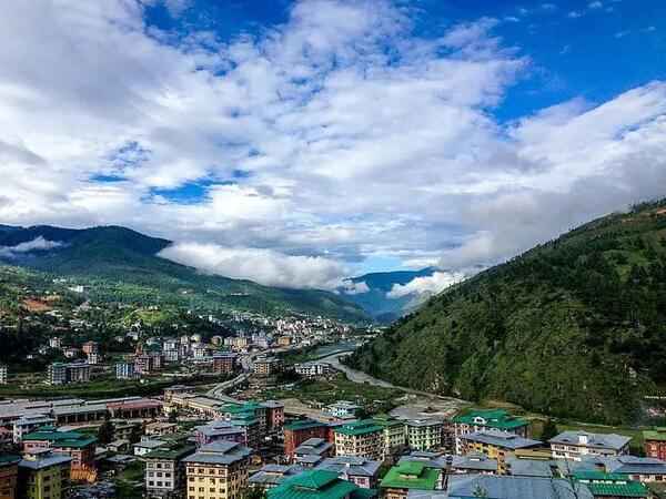不丹是一个怎样的国家？不丹国王是国家元首吗？
