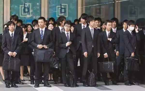 韩国身高和日本身高哪个高？韩国超过中日，日本青少年身高早已不如国内同龄人