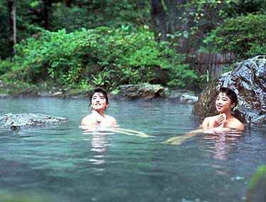 日本不可思议的文化：男女共浴