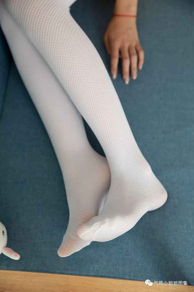 白色丝袜如何搭配？白色丝袜美女高清写真集