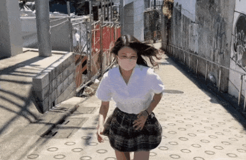 日本奇葩综艺“全力坂” 15年如一日的看女演员爬坡