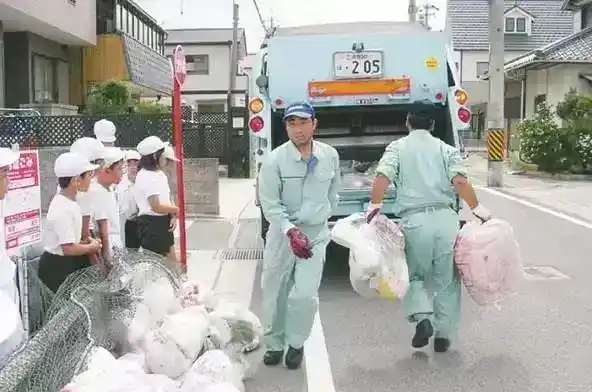 日本是不是最干净的国家？为什么日本那么干净？