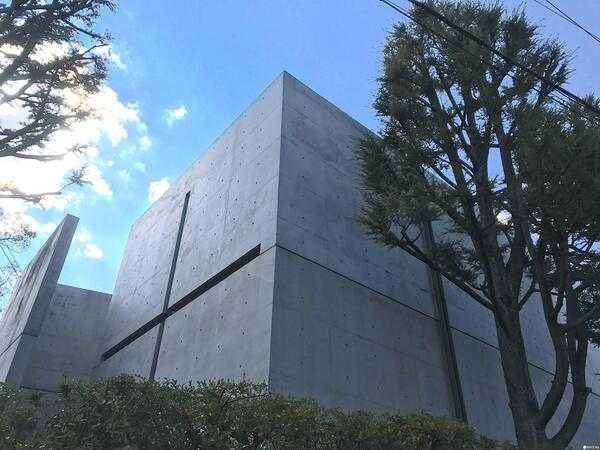 安藤忠雄作品：日本建筑大师安藤忠雄的光和清水混凝土的艺术！