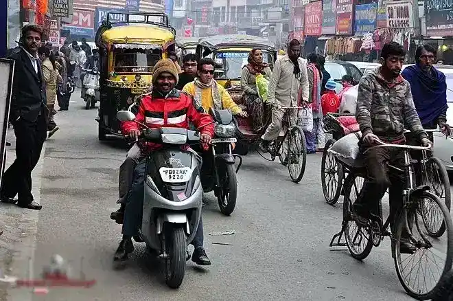 印度交通状况：特立独行的印度交通规则