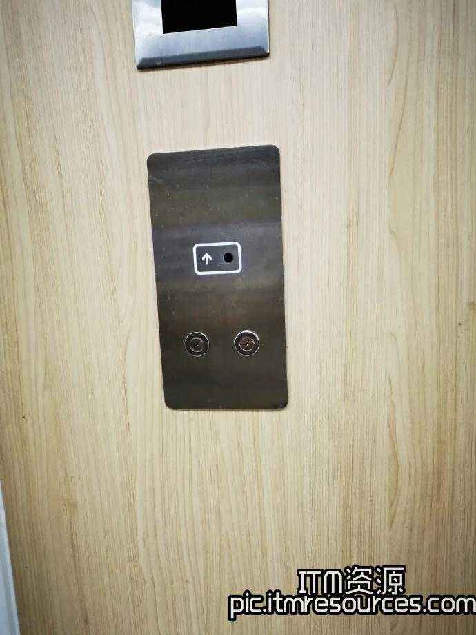 医院的电梯按键不需要触碰